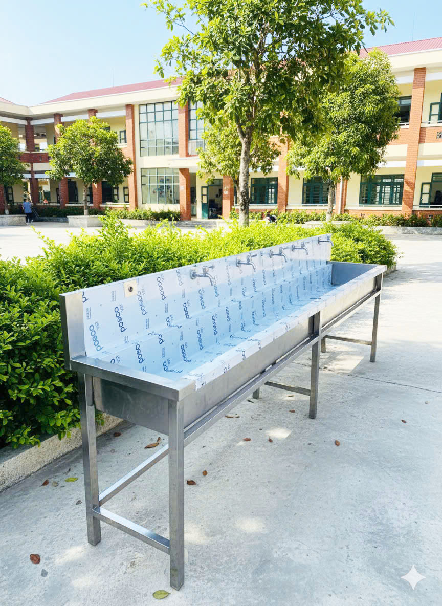 máng rửa tay trường học