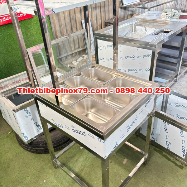 THÙNG ĐÁ INOX 304 CÓ CHÂN VÀ KỆ TRÊN TIỆN LỢI, GIA CÔNG TẠI XƯỞNG, GIÁ CẢ CẠNH TRANH