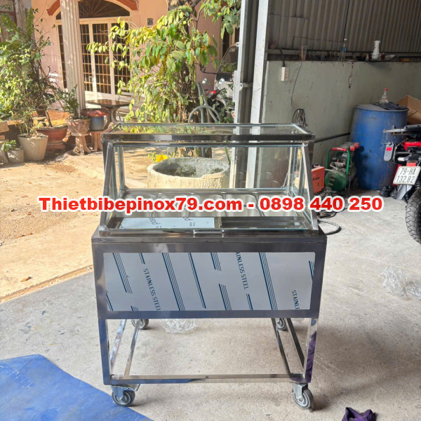 THÙNG ĐÁ INOX KHAY TOPPING NẮP KÍNH LẬT CÓ CHÂN BÁNH XE GIÚP TỐI ƯU KHÔNG GIAN PHA CHẾ