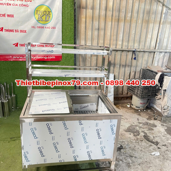 THÙNG ĐÁ INOX KÍCH THƯỚC LỚN CÓ CHÂN, KỆ TRÊN GIÚP PHA CHẾ CHUYÊN NGHIỆP