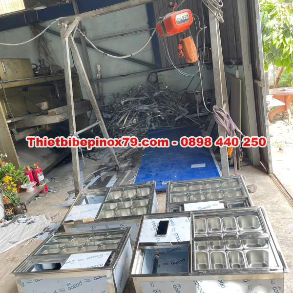 THÙNG ĐÁ INOX 304 KHAY TOPPING THIẾT KẾ CHUYÊN NGHIỆP, TIỆN LỢI GIA CÔNG THEO YÊU CẦU