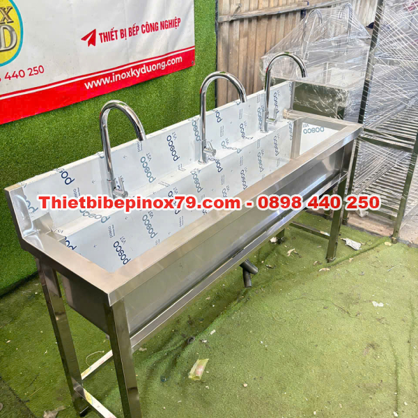 CHẬU RỬA INOX 304 3 VÒI CHUYÊN DỤNG CHO QUÁN ĂN, NHÀ HÀNG, BẾP CÔNG NGHIỆP