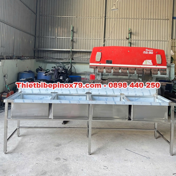 Chậu rửa công nghiệp 4 học inox 304