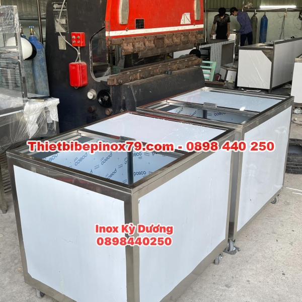 Thùng đá inox 304 đựng 200 ký đá bi có bánh xe đẩy