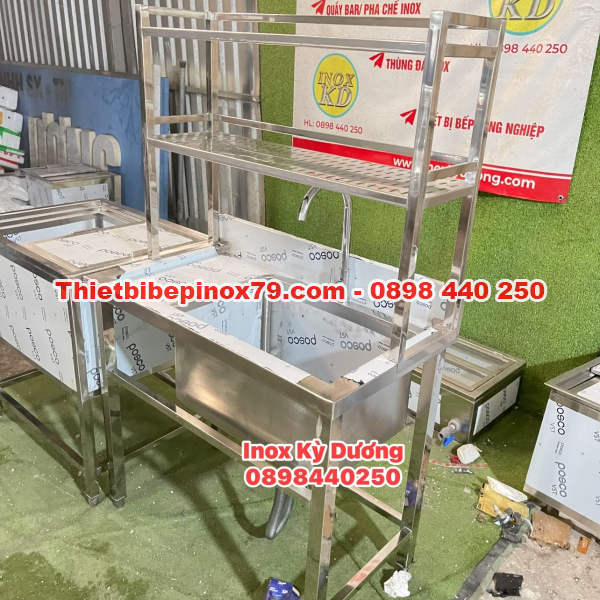 CHẬU RỬA INOX 304 1 HỘC CÓ BÀN CHỜ VÀ KỆ TRÊN THIẾT KẾ ĐA NĂNG, GIA CÔNG TẠI XƯỞNG