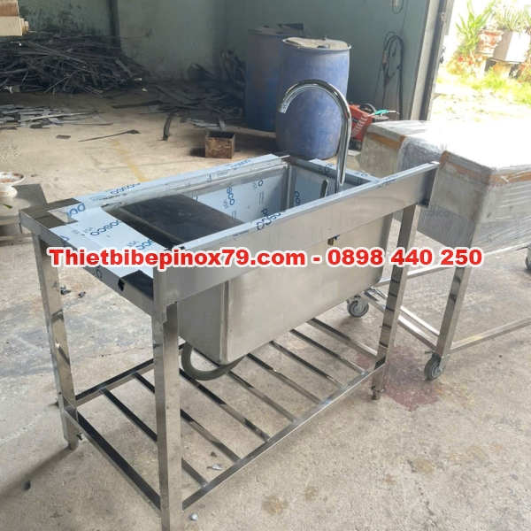 CHẬU RỬA CÔNG NGHIỆP MỘT HỌC CÓ KỆ SONG DƯỚI