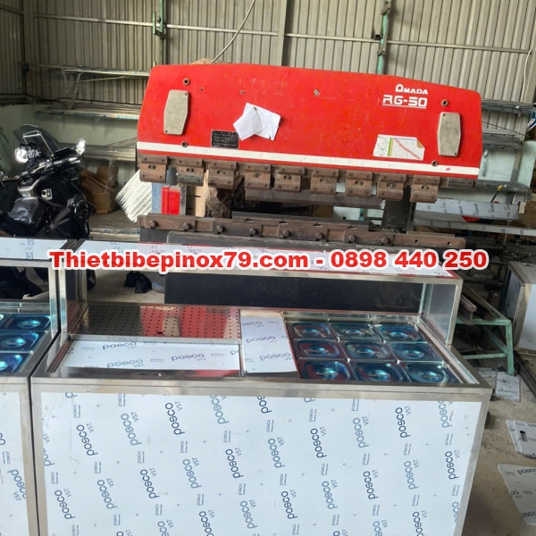THÙNG ĐÁ INOX CHUỖI  HỒNG TRÀ NGÔ GIA