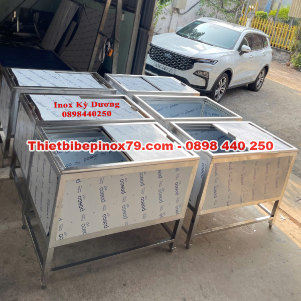 THÙNG ĐÁ INOX 304 CÓ CHÂN CHẮC CHẮN GIA CÔNG TẠI XƯỞNG GÁI CẠNH TRANH