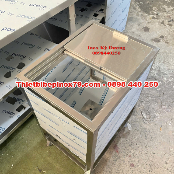 THÙNG ĐÁ INOX 304 CÓ CHÂN CAO CẤP – TIỆN LỢI  VÀ BỀN BỈ