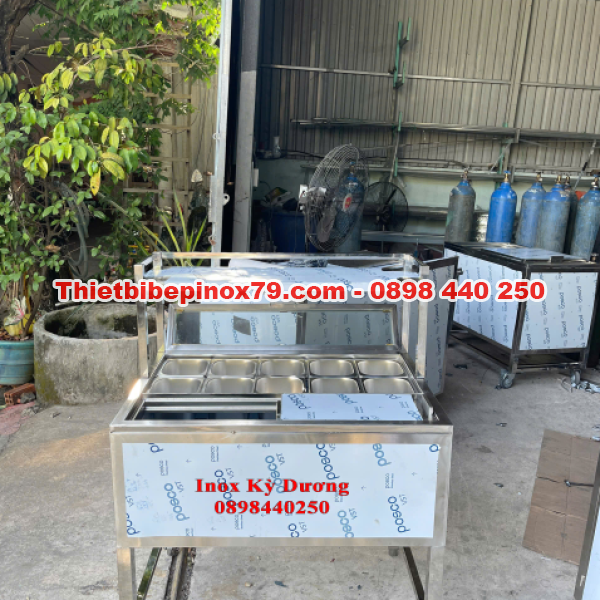 THÙNG ĐÁ INOX CÓ CHÂN TÍCH HỢP KHAY TOPPING GIẢI PHÁP BẢO QUẢN HIỆN ĐẠI CHO TRÀ SỮA