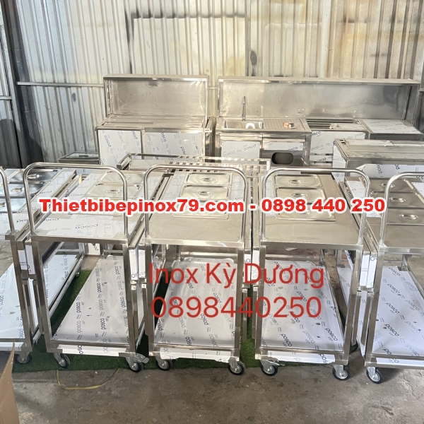 XE ĐẨY KHAY INOX DÙNG TRONG TRƯỜNG HỌC
