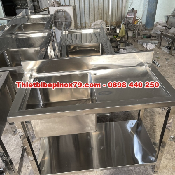 CHẬU RỬA MỘT HỌC CÁNH PHẢI