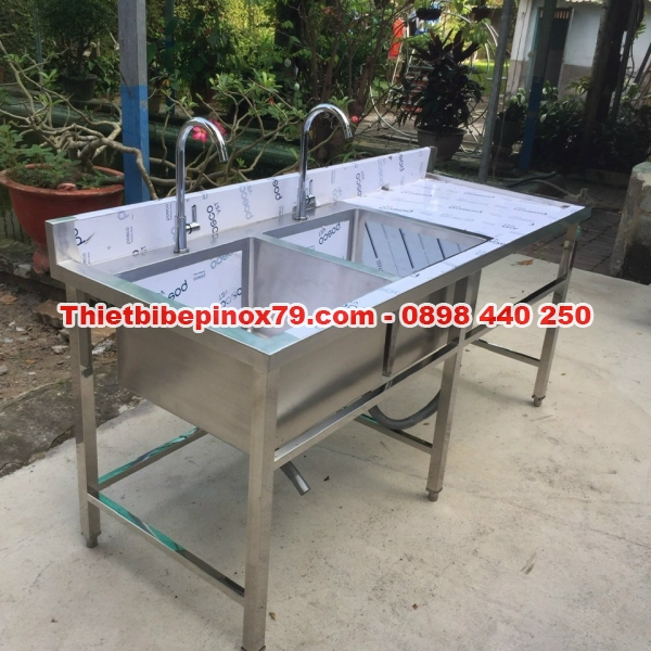  CHẬU RỬA HAI HỌC CÁNH PHẢI CÓ CHÂN ĐỨNG