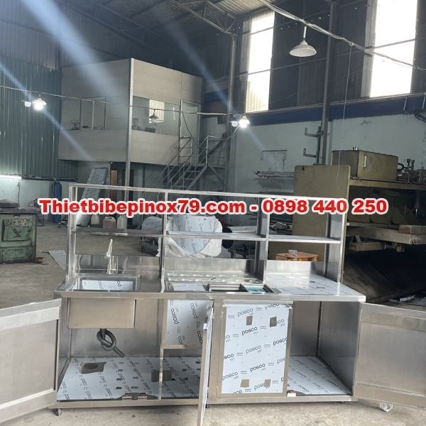 QUẦY PHA CHẾ TRÀ SỮA INOX 3