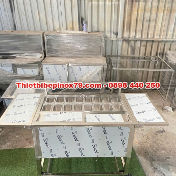 THÙNG ĐÁ INOX 304 CÓ 16 KHAY TOPPING 1 LÍT
