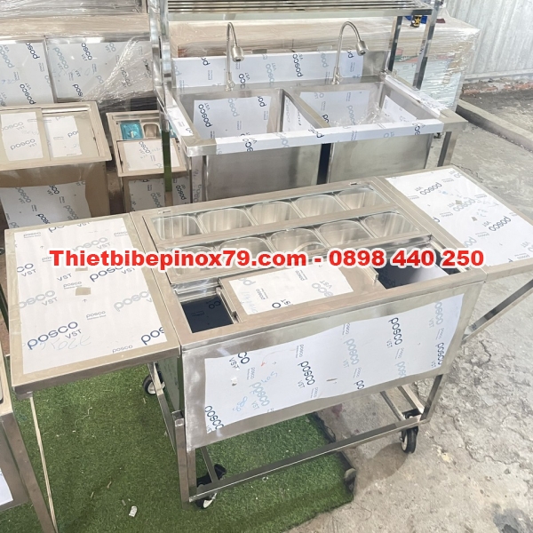 THÙNG ĐÁ INOX 304 CÓ CHÂN KÈM 10 KHAY TOPPING 1/6