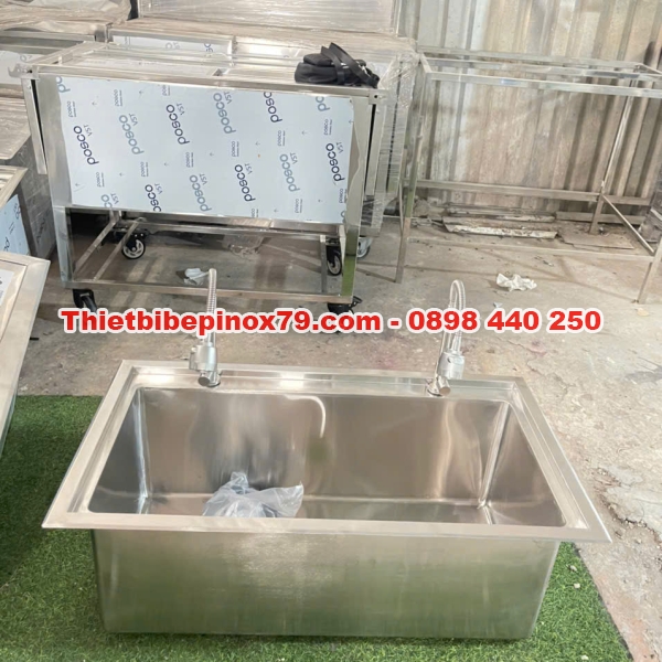 CHẬU RỬA ÂM QUẦY MỘT HỌC HAI VÒI