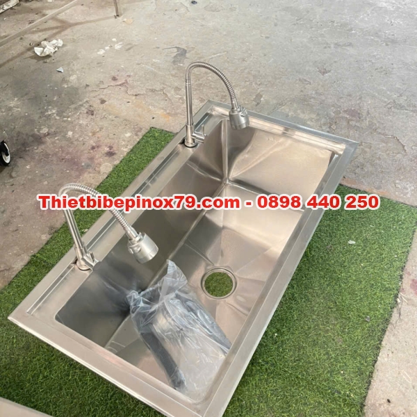 CHẬU RỬA ÂM QUẦY MỘT HỌC HAI VÒI