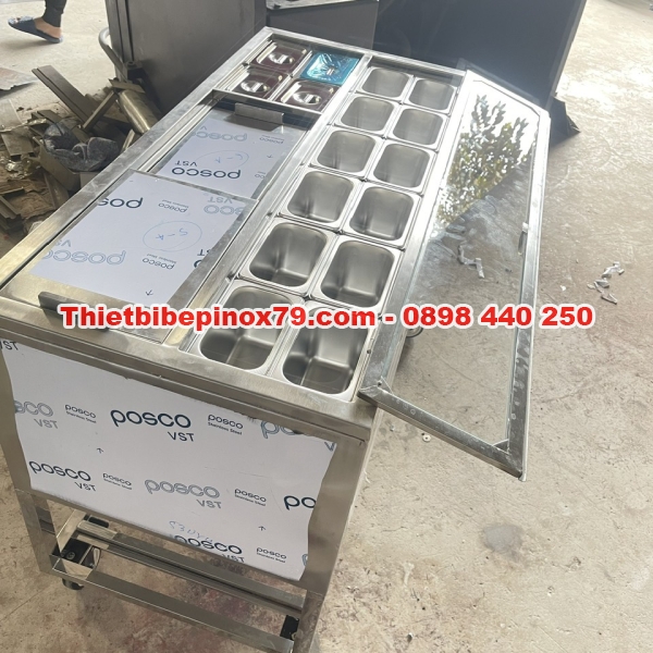 THÙNG ĐÁ INOX CÓ CHÂN BÁNH XE KÈM KỆ SONG DƯỚI
