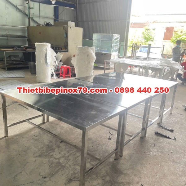  BÀN INOX 1 TẦNG DÙNG TRONG NHÀ ĂN, CĂN TIN