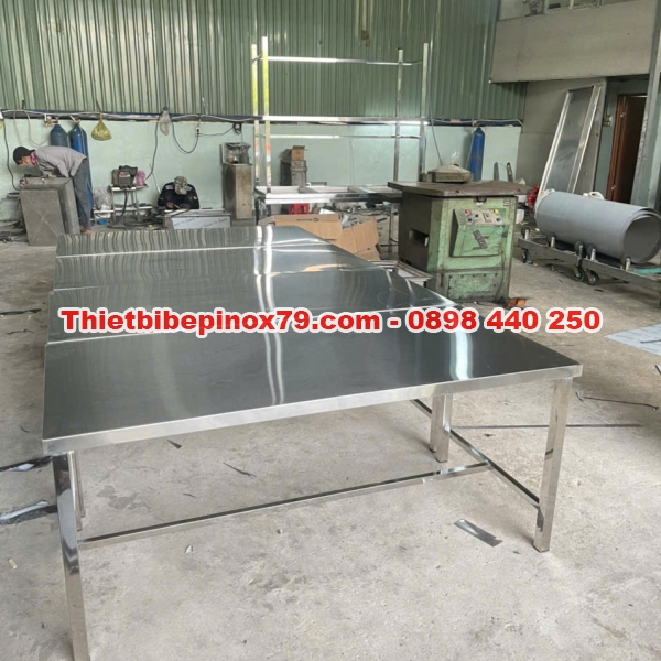  BÀN INOX 1 TẦNG DÙNG TRONG NHÀ ĂN, CĂN TIN