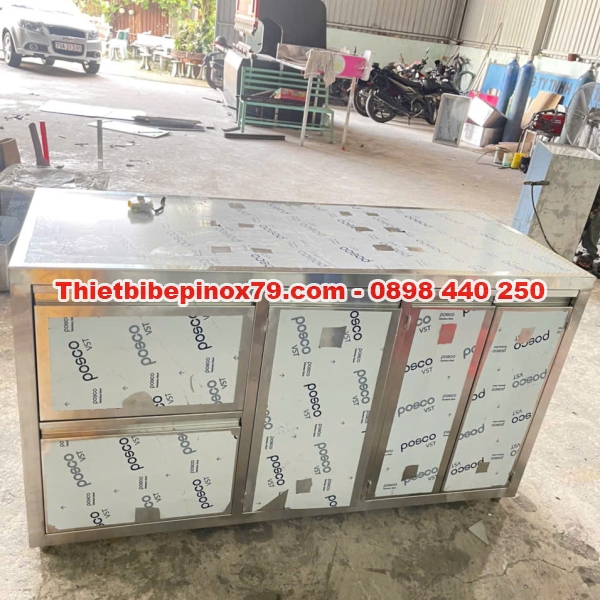 XE INOX 304 DÙNG TRONG KHU BẾP CÔNG NGHIỆP