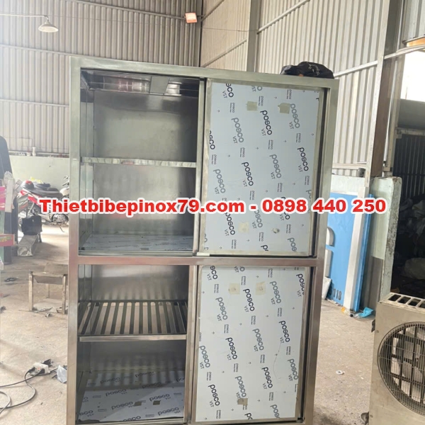 TỦ CHÉN INOX 304 DÙNG TRONG KHU BẾP NHÀ HÀNG. SUẤT ĂN CÔNG NGHIỆP