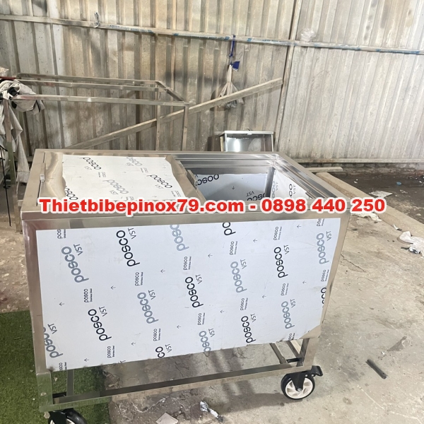 THÙNG ĐÁ INOX 304 CÓ CHÂN BÁNH XE GIỮ ĐÁ 2 NGÀY