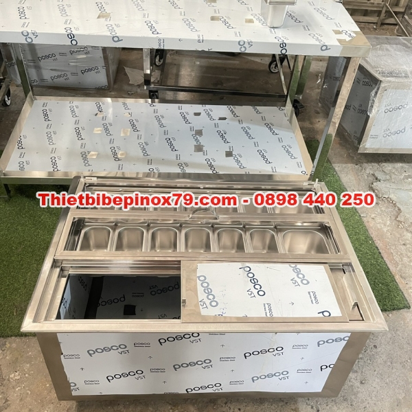 THÙNG ĐÁ INOX CÓ CHÂN BÁNH XE KÈM KỆ SONG DƯỚI 