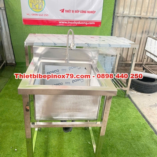 CHẬU RỬA INOX 304 MỘT HỌC CÓ CHÂN ĐỨNG