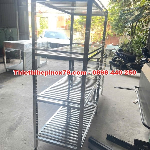 KỆ SONG INOX 304 DÙNG TRONG KHU BẾP CÔNG NGHIỆP