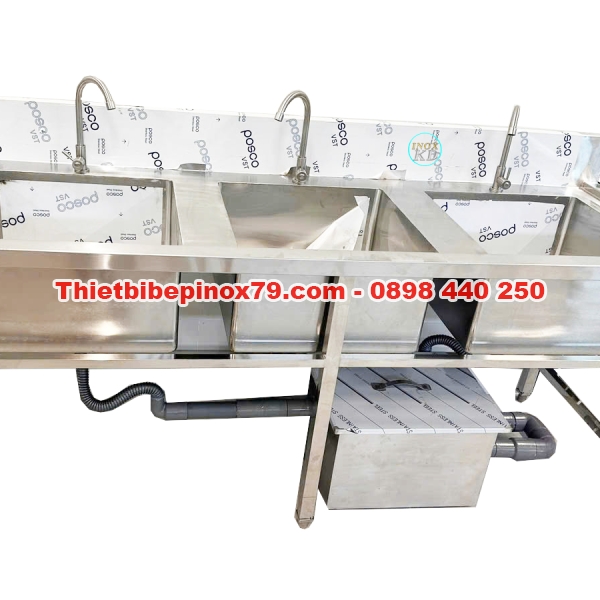 CHẬU RỬA CÔNG NGHIỆP BA HỌC CÓ CHÂN ĐỨNG