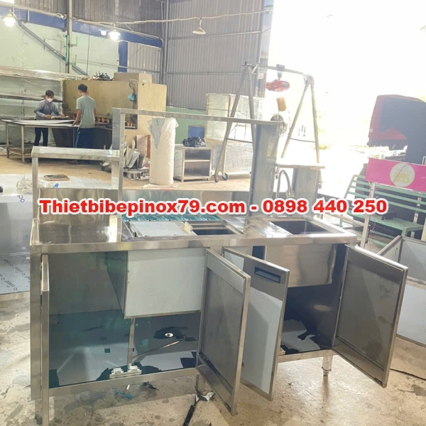 QUẦY PHA CHẾ TRÀ SỮA CÓ THÙNG ĐÁ KHAY TOPPING