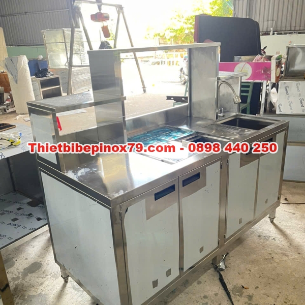 QUẦY PHA CHẾ TRÀ SỮA CÓ THÙNG ĐÁ KHAY TOPPING