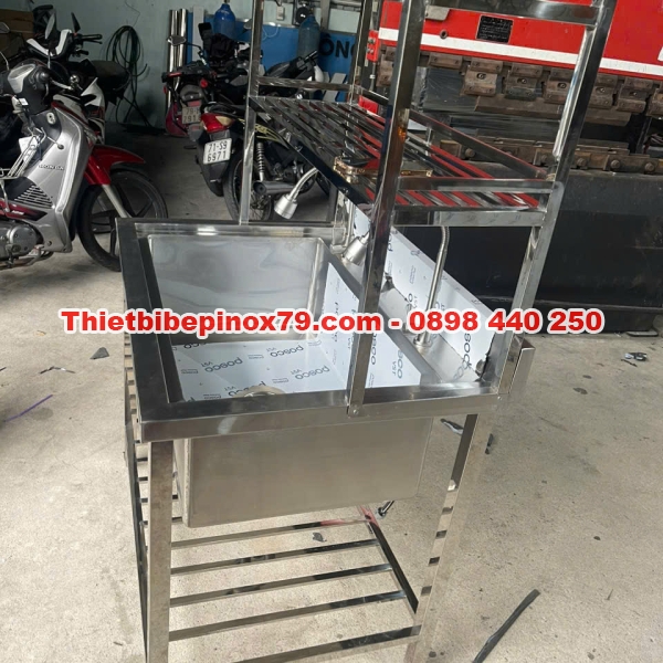 CHẬU RỬA CHÉN MỘT HỌC VÀ KỆ SONG TRÊN HAI TẦNG