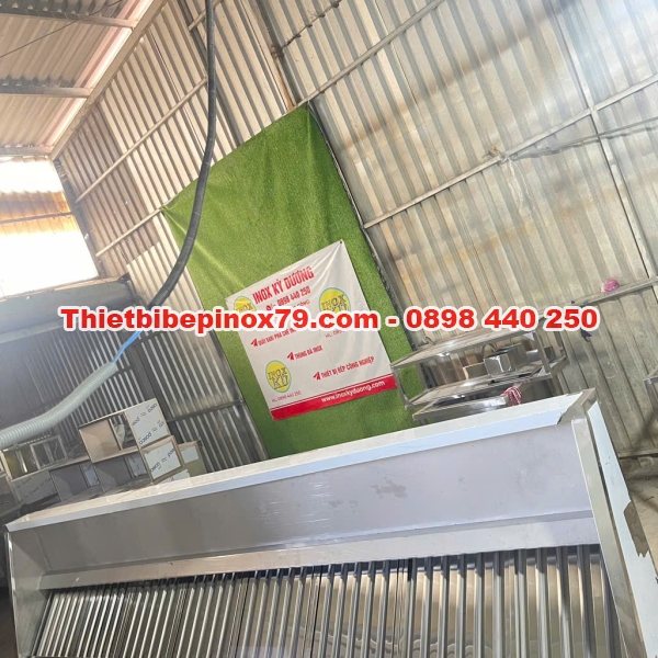 CHỤP HÚT KHÓI , HÚT MÙI KHU BẾP CÔNG NGHIỆP