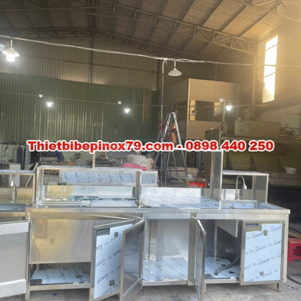 CÁCH SỬ DỤNG QUẦY PHA CHẾ TRÀ SỮA INOX BỀN ĐẸP THEO THỜI GIAN