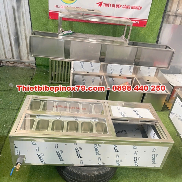 THÙNG ĐÁ INOX CÓ 12 KHAY TOPPING ĐẶT TRÊN MẶT BÀN