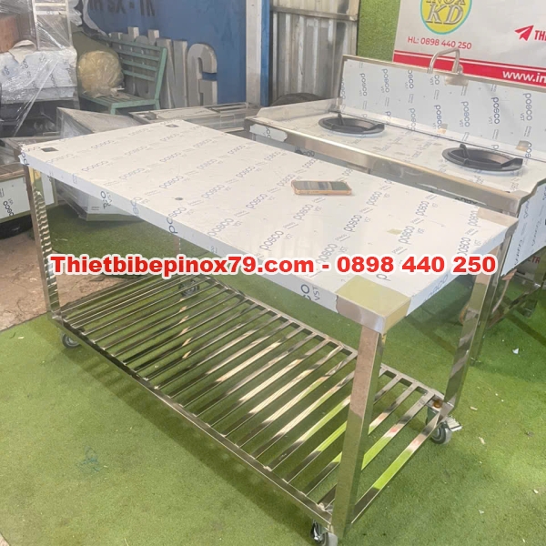 BÀN INOX 2 TẦNG CÓ BÁNH XE DI CHUYỂN