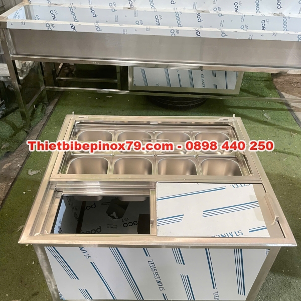 Thùng đá inox 304 âm quầy có 8 khay topping 1.5 lít
