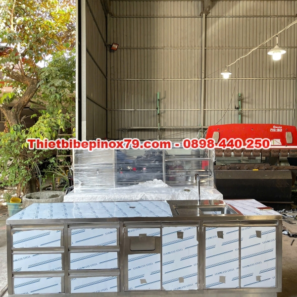 Tủ bồn rửa inox 304 có nắp rác và học kéo