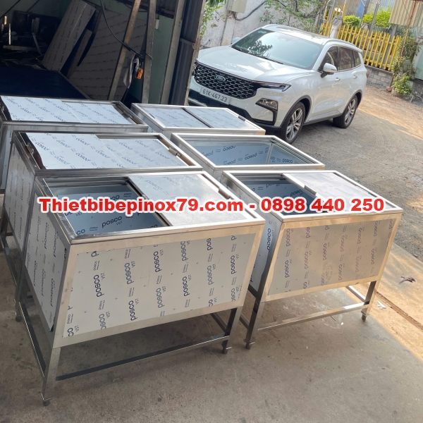 THÙNG ĐÁ INOX 304 CÓ CHÂN CHẮC CHẮN GIA CÔNG TẠI XƯỞNG GÁI CẠNH TRANH