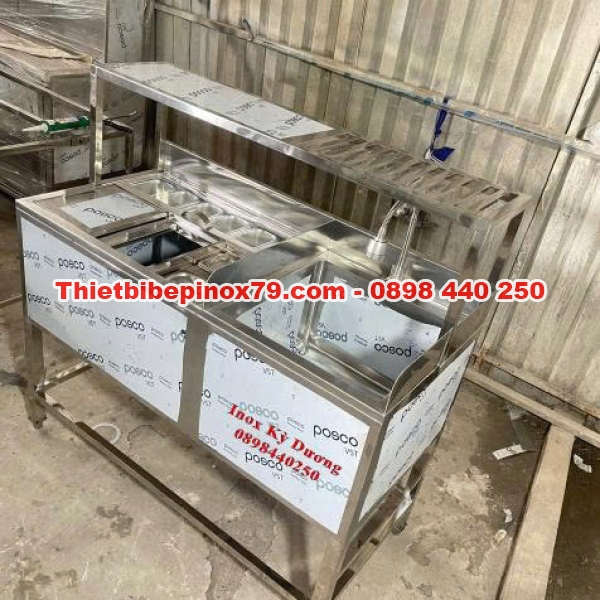 THÙNG ĐÁ INOX KÈM CHẬU RỬA TÍCH HỢP KỆ TRÊN – GIẢI PHÁP 2 TRONG 1 CHO QUẦY PHA CHẾ CHUYÊN NGHIỆP