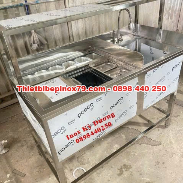 THÙNG ĐÁ INOX KÈM CHẬU RỬA TÍCH HỢP KỆ TRÊN – GIẢI PHÁP 2 TRONG 1 CHO QUẦY PHA CHẾ CHUYÊN NGHIỆP