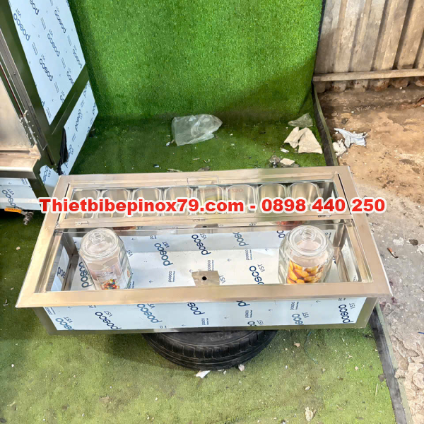THÙNG ĐÁ INOX 304 TÍCH HỢP KHAY TOPPING VÀ HỘC ƯỚP HỦ TRÁI CÂY TƯƠI SIÊU TIỆN LỢI