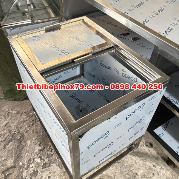 THÙNG ĐÁ INOX 304 CÓ CHÂN DI CHUYỂN  LINH HOẠT TRONG KHÔNG GIAN HẸP, TỐI ƯU KHÔNG GIAN