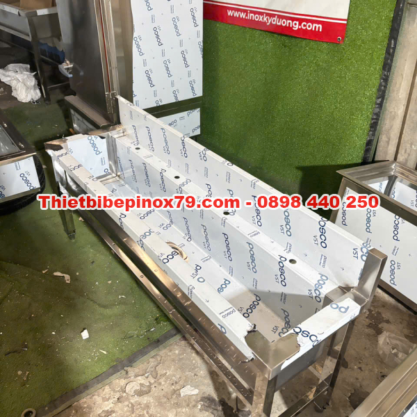 CHẬU RỬA INOX 304 TÍCH HỢP 4 VÒI GIẢI PHÁP RỬA VÀ SƠ CHẾ CHUYÊN NGHIỆP CHO NHÀ HÀNG, QUÁN ĂN